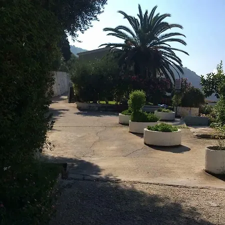 Sofia Menigos No 20 公寓